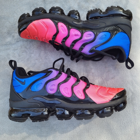 Vapor Max Plus - Picture 5 of 9